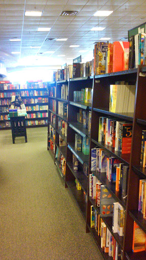 Book Store «Barnes & Noble», reviews and photos, 828 County Rd 42 W, Burnsville, MN 55337, USA