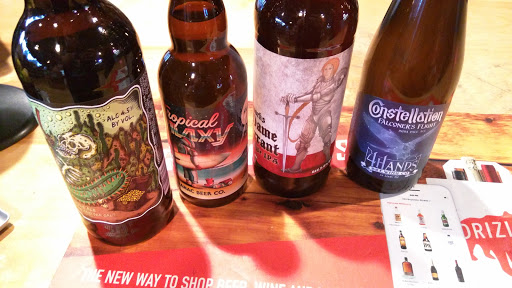 Bar «Crown Liquors», reviews and photos, 2821 N Milwaukee Ave, Chicago, IL 60618, USA