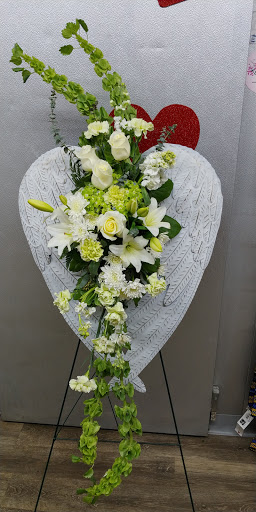 Florist «Garden Fantasy on Main», reviews and photos, 210 Main St, Belleville, MI 48111, USA