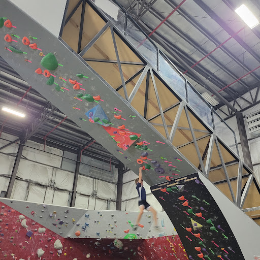 Rock Climbing Gym «Hoosier Heights Indianapolis», reviews and photos, 9850 Mayflower Park Dr, Carmel, IN 46032, USA