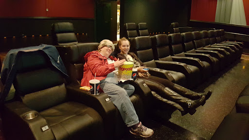 Movie Theater «Goodrich Holland 7», reviews and photos, 500 S Waverly Rd, Holland, MI 49423, USA