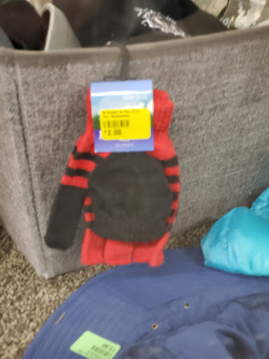 Non-Profit Organization «Society of St. Vincent de Paul - Bell Road Thrift Store», reviews and photos, 2945 E Bell Rd, Phoenix, AZ 85032, USA