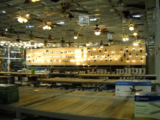 Hardware Store «Sutherlands Lumber #3119», reviews and photos, 4545 College St, Beaumont, TX 77707, USA