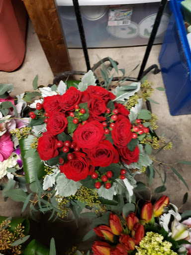 Florist «Cadden Florist», reviews and photos, 1702 Oram St, Scranton, PA 18504, USA