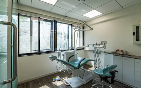 Dr. Mahale Dental Clinic image