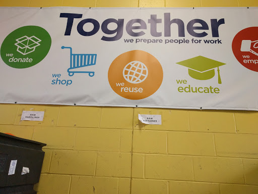 Thrift Store «Goodwill - Apple Valley», reviews and photos