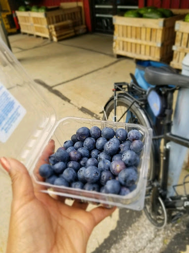 Produce Market «Farmer Jones Indoor Market», reviews and photos, 16701 Broadway Ave, Cleveland, OH 44137, USA