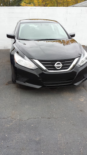 Used Car Dealer «Monarch Car Corporation», reviews and photos, 26250 Plymouth Rd, Redford Charter Twp, MI 48239, USA