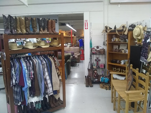 Thrift Store «Red Racks Thrift Store», reviews and photos, 1711 N Glenstone Ave, Springfield, MO 65803, USA