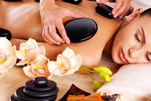 Repose Mobile Massage and Beauty Therapy image