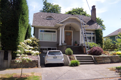 Roofing Contractor «Hillside Roofing & Gutters», reviews and photos, 16513 WA-99, Lynnwood, WA 98037, USA