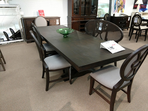 Furniture Store «Value City Furniture», reviews and photos, 800 Thruway Plaza Dr, Cheektowaga, NY 14225, USA