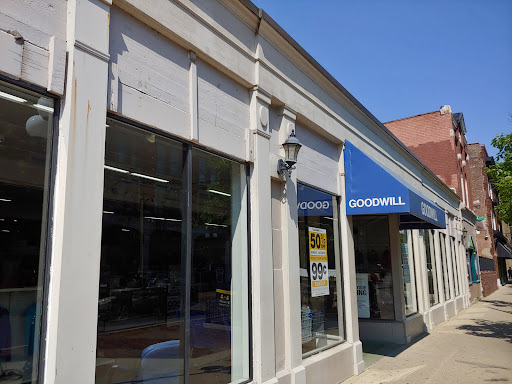 Goodwill, 501 E 5th St, Dayton, OH 45402, USA, 