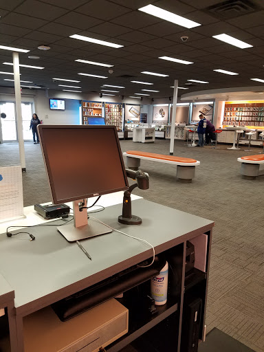 Cell Phone Store «AT&T», reviews and photos, 303 Sawdust Rd, The Woodlands, TX 77380, USA