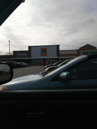 Supermarket «ALDI», reviews and photos, 270 Amherst St, Nashua, NH 03063, USA