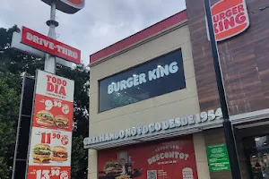 Burger King | Drive Thru image