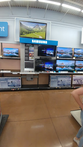 Department Store «Walmart Supercenter», reviews and photos, 555 Colemans Crossing Blvd, Marysville, OH 43040, USA