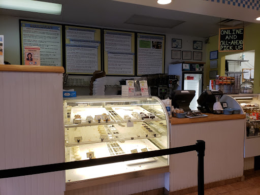 Shopping Mall «Lincoln Court Shopping Center», reviews and photos, 215 Lancaster Ave, Frazer, PA 19355, USA