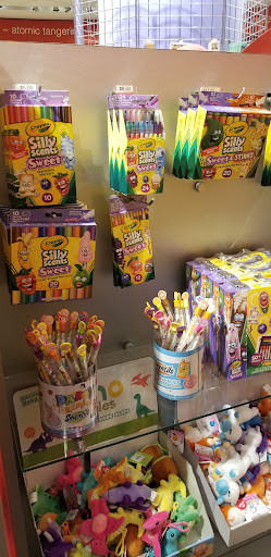 Craft Store «Crayola Store Crown Center», reviews and photos, 200 E 25th St, Kansas City, MO 64108, USA