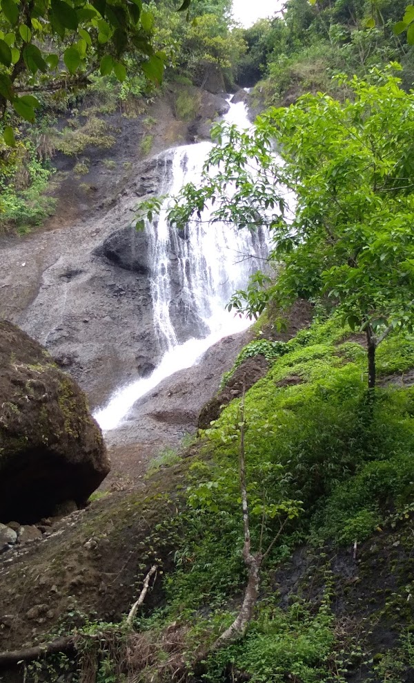 Air Terjun Curug Winong