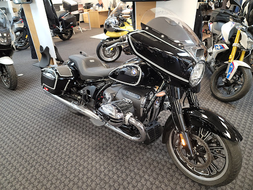 BMW Motorcycle Dealer «Engle Motors», reviews and photos, 6633 E Truman Rd, Kansas City, MO 64126, USA