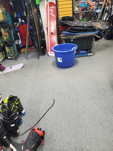 Sporting Goods Store «Play It Again Sports», reviews and photos, 3734 28th St SE, Grand Rapids, MI 49512, USA