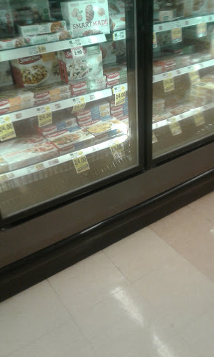 Grocery Store «Ralphs», reviews and photos, 21431 Devonshire St, Chatsworth, CA 91311, USA