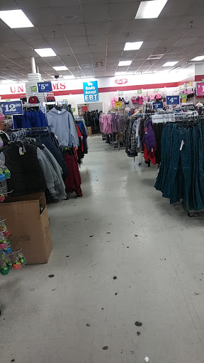 Discount Store «Fallas Paredes Discount Stores», reviews and photos, 2223 S Buckner Blvd #225, Dallas, TX 75227, USA