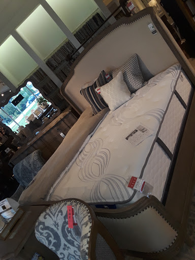 Furniture Store «Walter E. Smithe Furniture + Design», reviews and photos, 1725 S Randall Rd, Geneva, IL 60134, USA