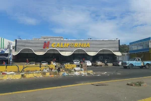 Supermercado California image