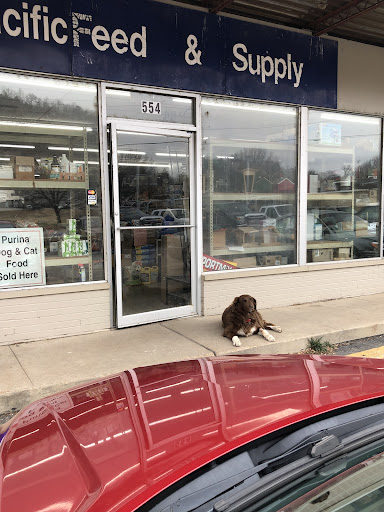 Pacific Feed & Supply, 554 E Osage St, Pacific, MO 63069, USA, 