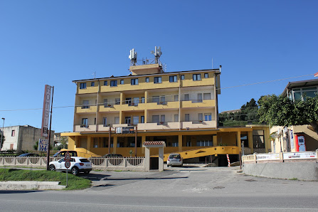 HOTEL 106 Via la Petrizia, 06, 88050 La Petrizia CZ, Italia