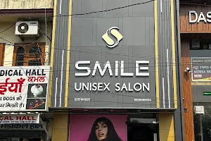 Smile Unisex Salon Ambala image