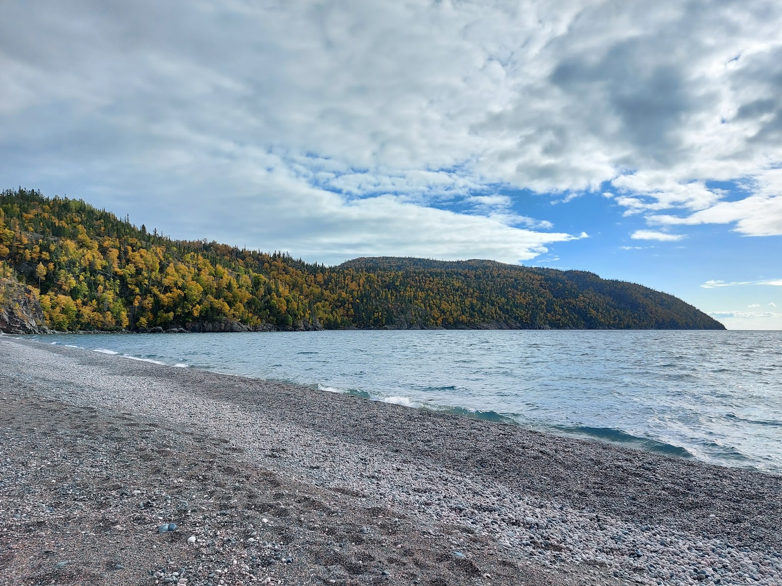 Foto av Schreiber Beach beläget i naturområde