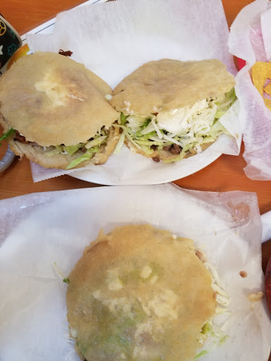 Mexican Grocery Store «La Azteca Taqueria & Market», reviews and photos, 452 TN-46, Dickson, TN 37055, USA