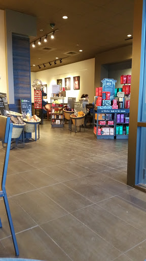 Coffee Shop «Starbucks», reviews and photos, 4900 13th Ave SW, Fargo, ND 58103, USA