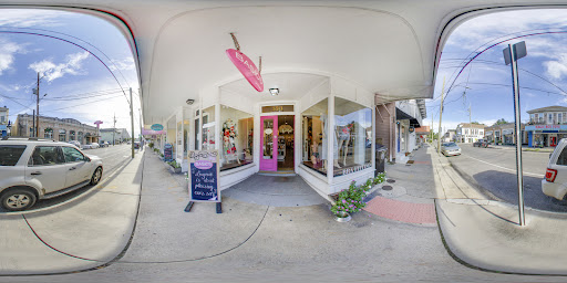 Lingerie Store «Basics Underneath Fine Lingerie», reviews and photos, 5513 Magazine St, New Orleans, LA 70115, USA