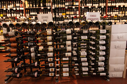Wine Store «SquareWine & Spirits», reviews and photos, 24-20 Jackson Ave, Long Island City, NY 11101, USA