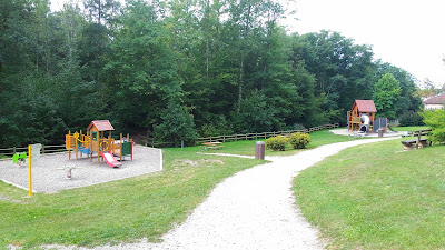 Aire de jeux du Banney à Luxeuil-les-Bains