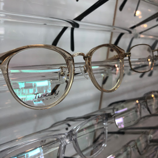 Optometrist «Eyeglass Emporium», reviews and photos, 552 Arthur Godfrey Rd, Miami Beach, FL 33140, USA