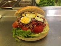 Hamburger du Restauration rapide O P'tit Porche à La Garde-Adhémar - n°8