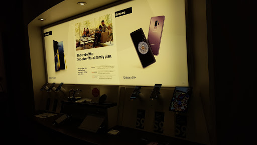 Cell Phone Store «Verizon», reviews and photos, 410 E Altamonte Dr #1000, Altamonte Springs, FL 32701, USA