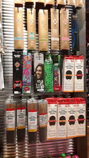 Gift Shop «SPENCER GIFTS», reviews and photos, 180 W Hillcrest Dr, Thousand Oaks, CA 91360, USA