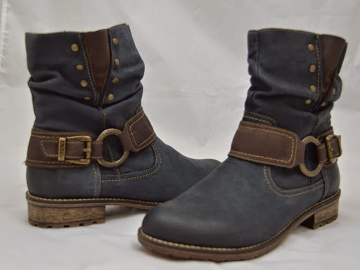 Shoe Store «Reyers Shoe Store», reviews and photos, 40 S Water Ave, Sharon, PA 16146, USA