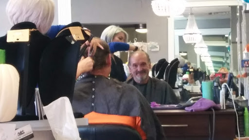 Beauty Salon «Tangles Beauty Salon», reviews and photos, 137 Mill St, Newburgh, NY 12550, USA