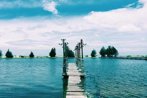 Hồ Cốc image