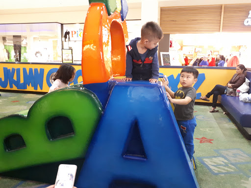 Shopping Mall «Galleria at Tyler», reviews and photos, 1299 Tyler St, Riverside, CA 92503, USA