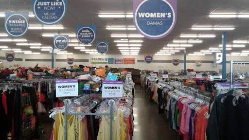Thrift Store «99th & Buckeye Goodwill Retail Store & Donation Center», reviews and photos, 2933 S 99th Ave, Tolleson, AZ 85353, USA