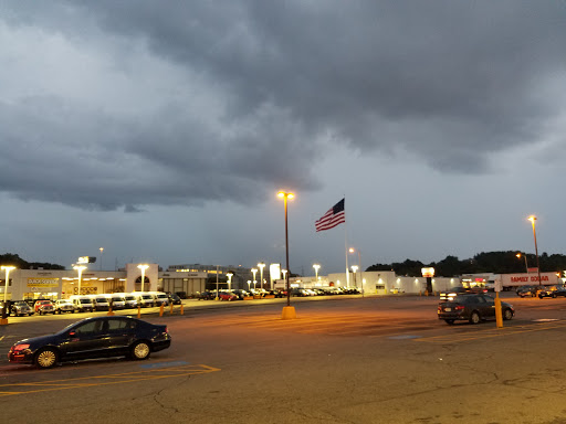 Liquor Store «Austin Liquors», reviews and photos, 117 Gold Star Blvd, Worcester, MA 01606, USA