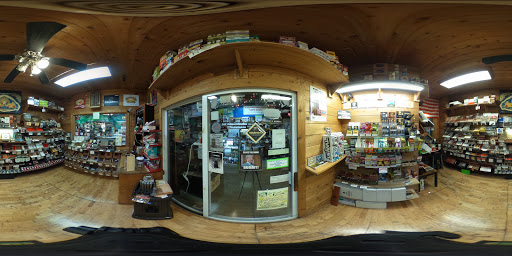 Tobacco Shop «Knuckleheads Tobacco & Gifts», reviews and photos, 550 State St, Madison, WI 53703, USA